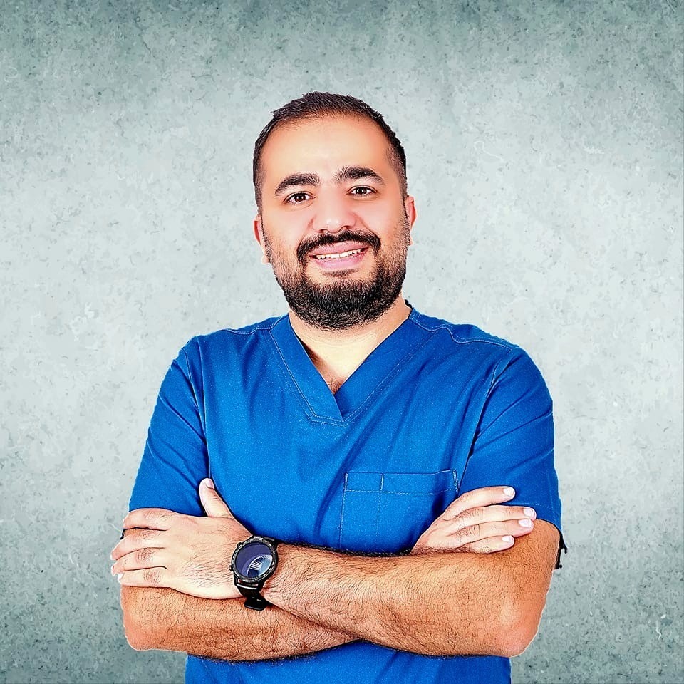 دكتور رامي ايمن توفيق